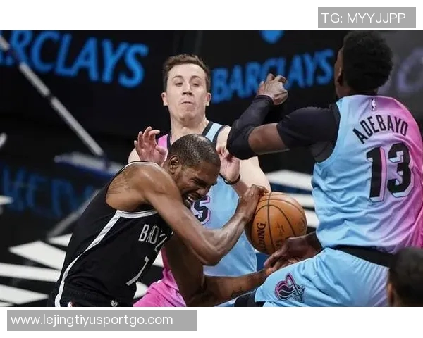 阿德巴约谈韦尔投篮稳定性对球队进攻的积极影响与空间创造能力 阿德巴约谈韦尔投篮稳定性对球队进攻的积极影响与空间创造能力