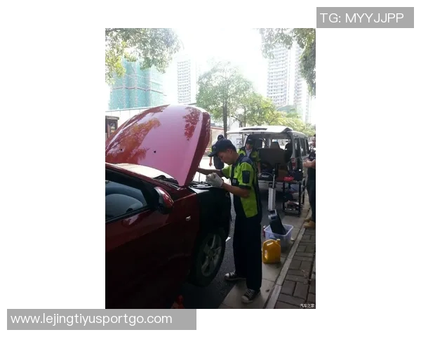 斯潘塞琼斯分享生活便利球馆附近公寓无车出行借队友车辆解决问题